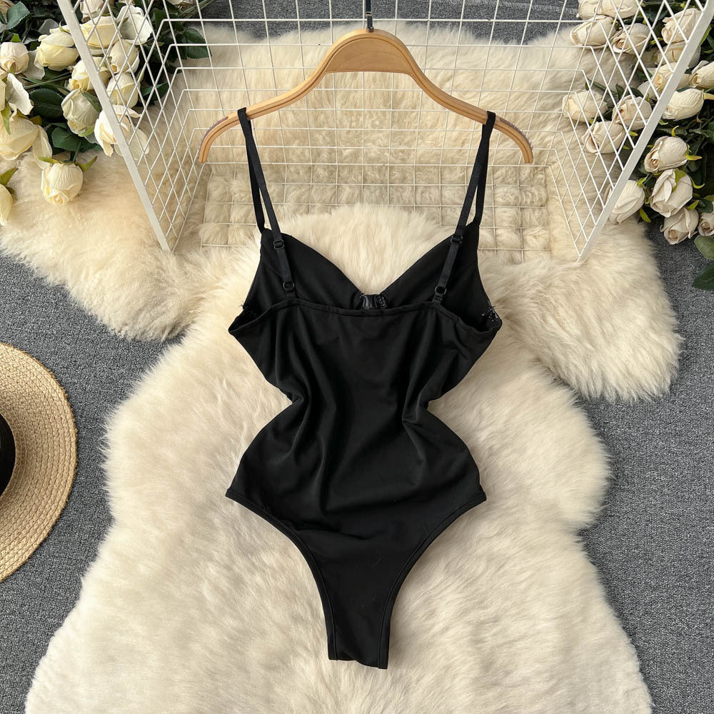 Damen-Sling-BH-Body aus PU-Leder mit V-Ausschnitt