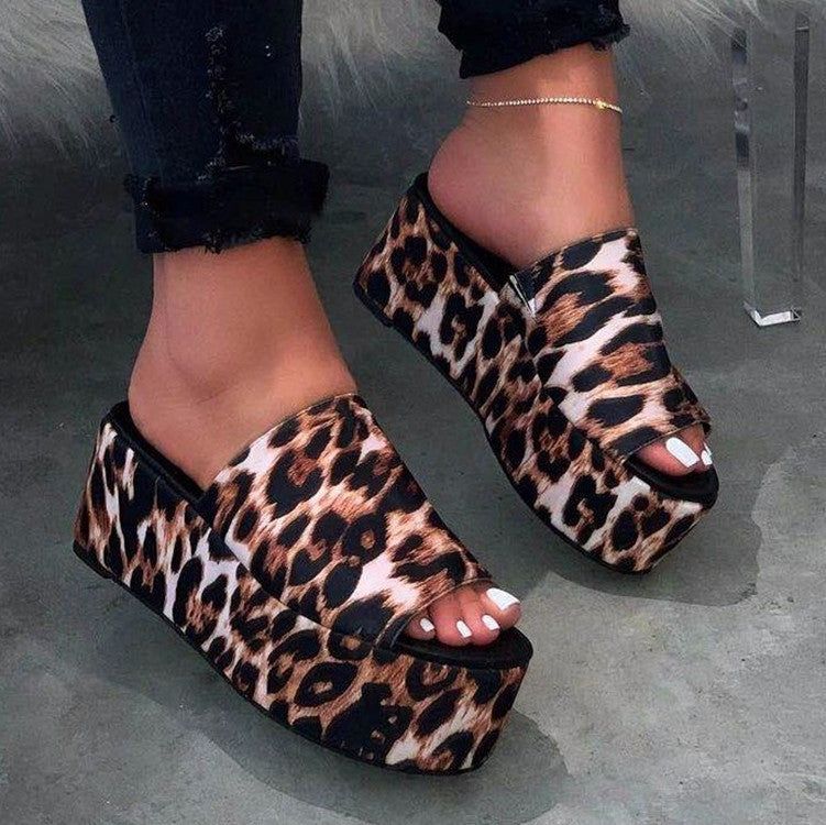Sommer Plateausandalen Leopardenmuster Damen Sandale Flache Schuhe Casual Damen Peep Toe Schwarze Plateausandalen