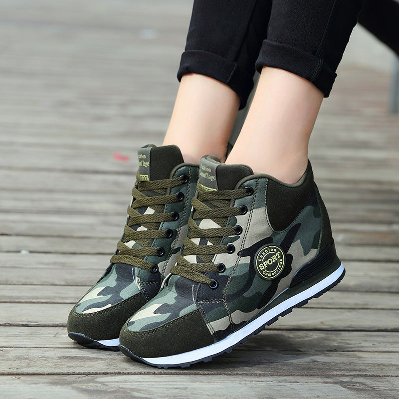 Camouflage-Sportschuhe