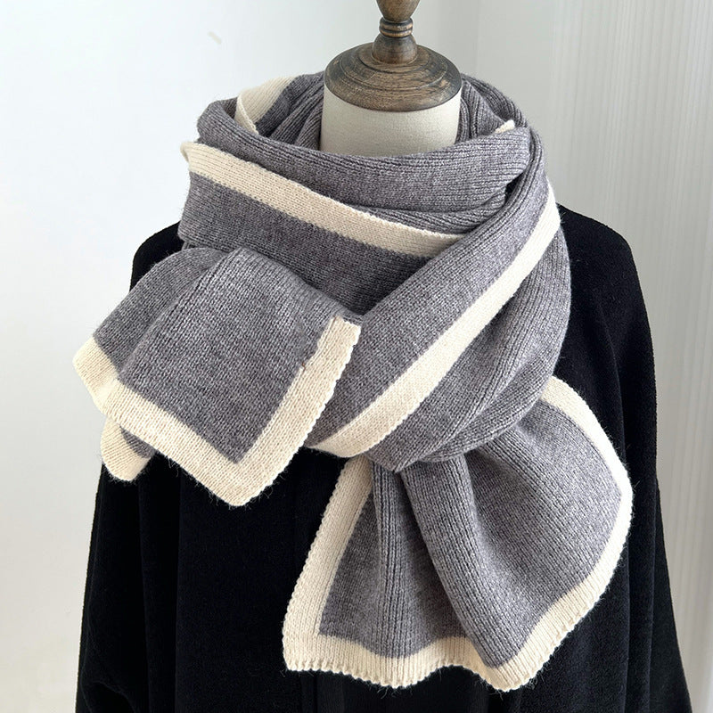Farblich passender Schal Gestrickter Wollschal