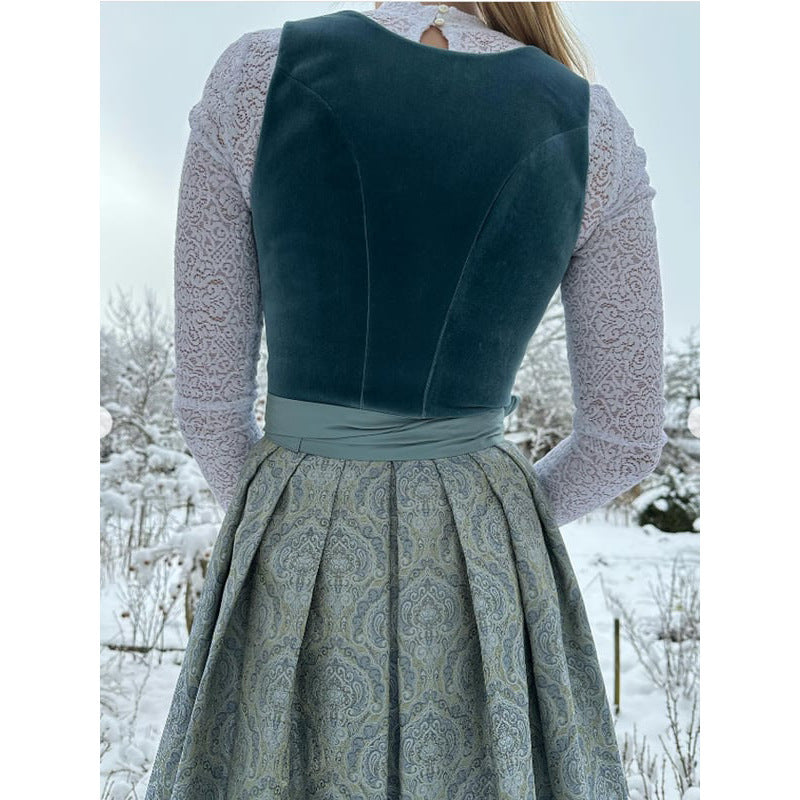 Oktoberfest Kleid „Isar“ – Midikleid aus Samt in Marineblau mit Trägern