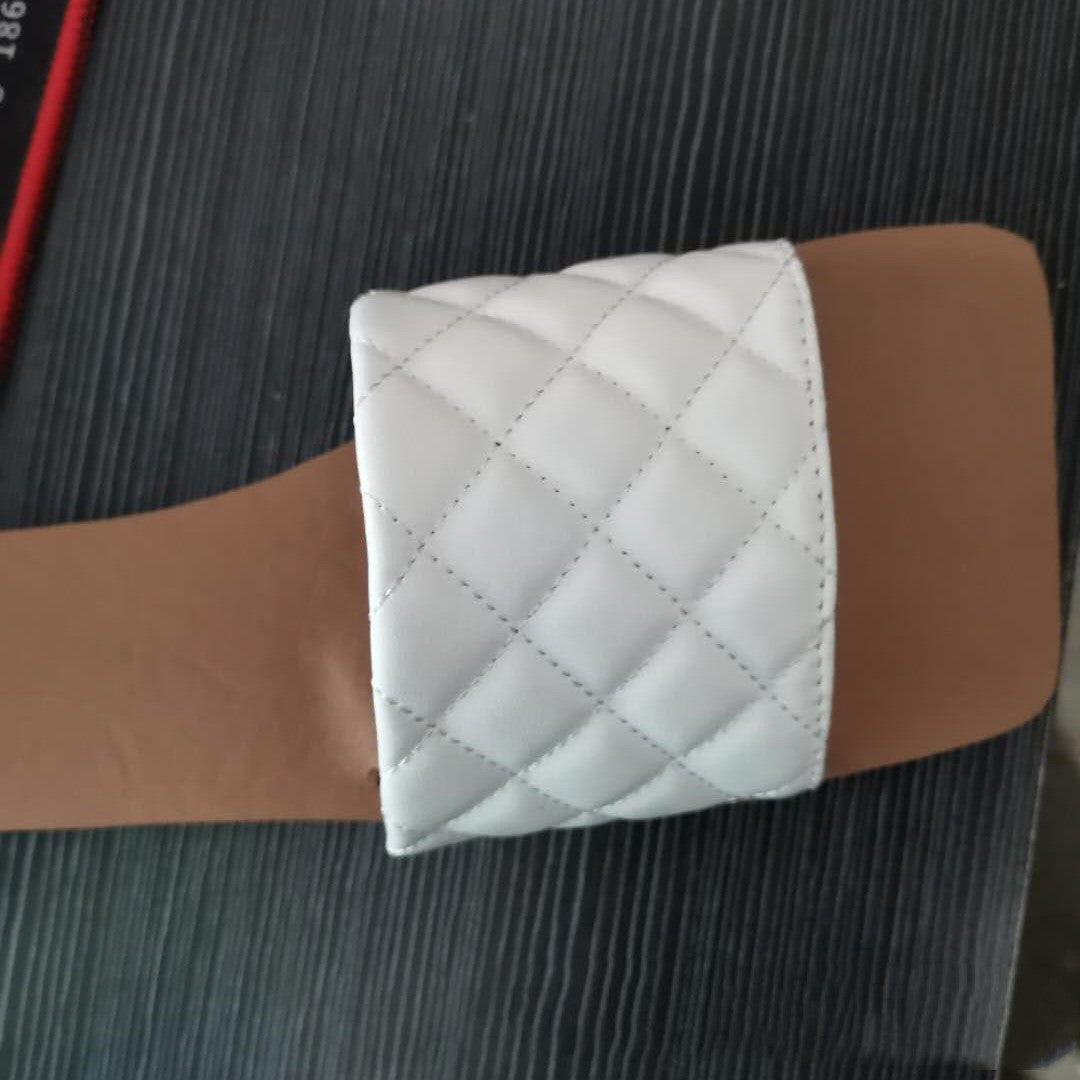 Sommer neue flache Sandale mit quadratischem Kopf
