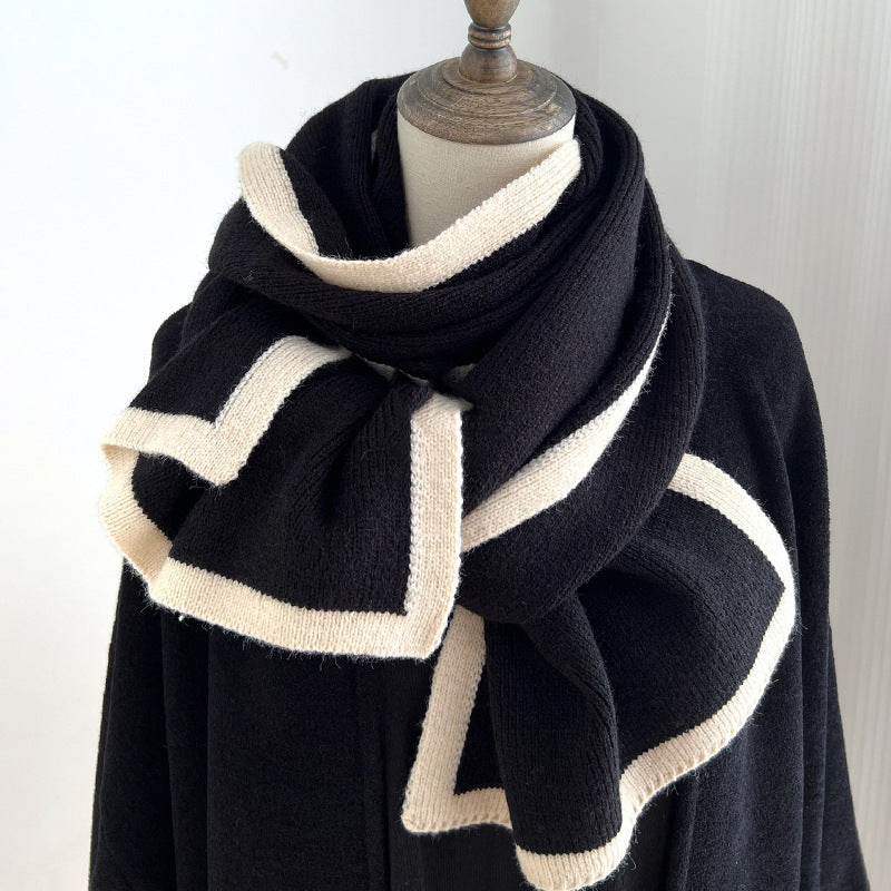 Farblich passender Schal Gestrickter Wollschal