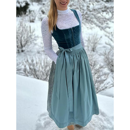 Oktoberfest Kleid „Isar“ – Midikleid aus Samt in Marineblau mit Trägern
