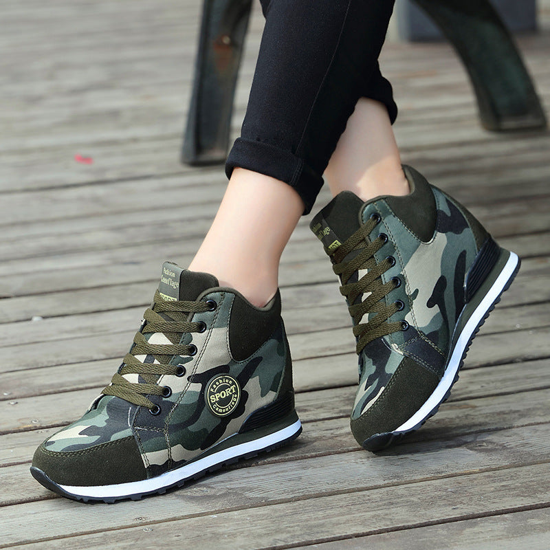 Camouflage-Sportschuhe