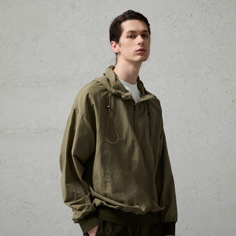 Minimalistische Kapuzenjacke mit Kontrastfarben – Dünne Sonnenschutzkleidung