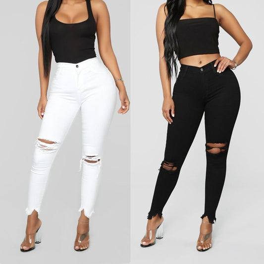 Zerrissene, einfarbige lange Jeanshose