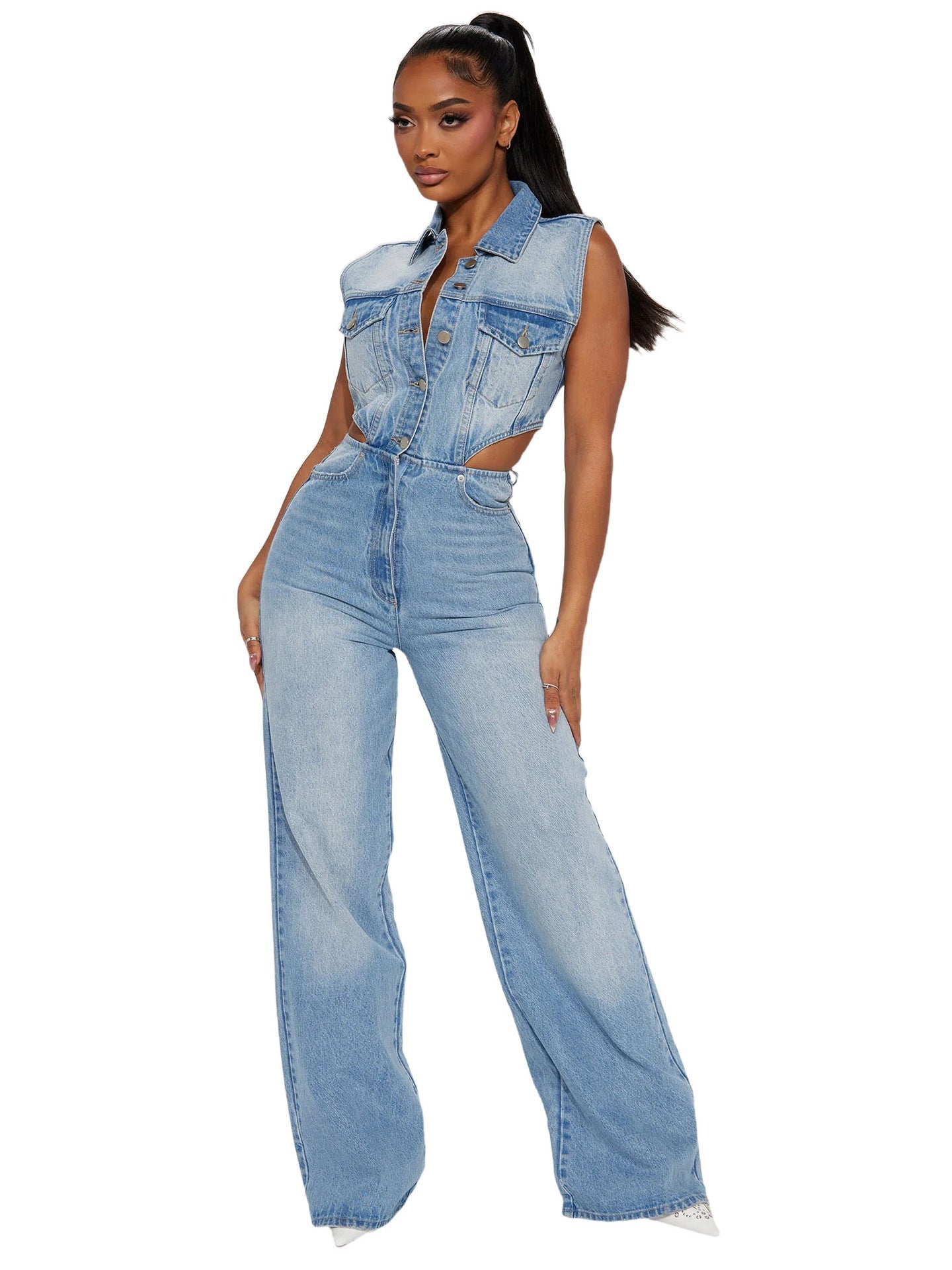 Schmaler Jumpsuit aus elastischem, gewaschenem Denim. Gerader, lockerer Jumpsuit