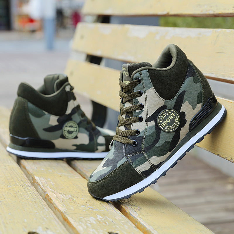 Camouflage-Sportschuhe