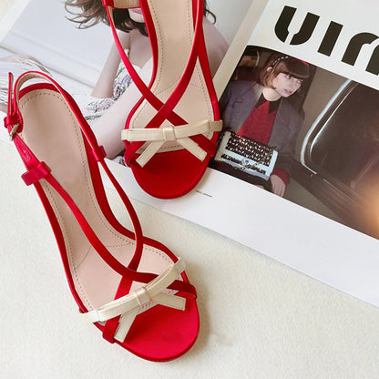 Damen-Sandalen mit offener Zehenpartie und Stiletto-Absatz und Schleife