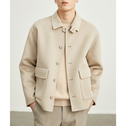Kurz geschnittene Herrenjacke aus doppelseitigem Wollstoff