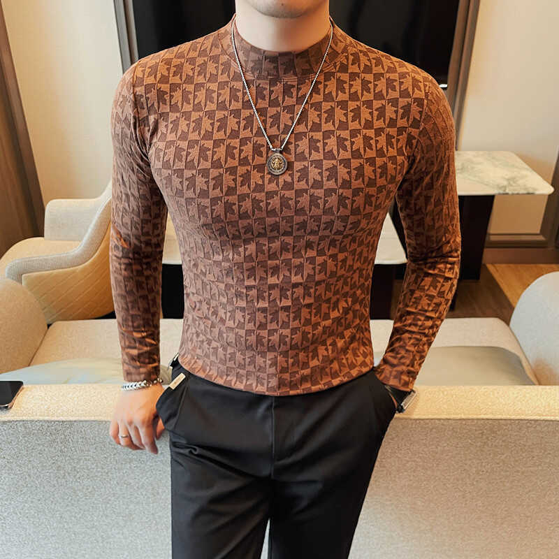 Modernes Herren-T-Shirt mit halbem Stehkragen – Figurbetonter Schnitt für einen trendigen Look