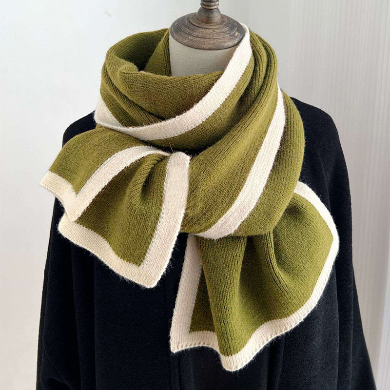 Farblich passender Schal Gestrickter Wollschal